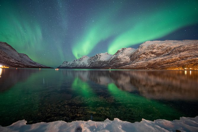 Tromso Aurora Chase by Minibus with Thermal Suit, Snack and Photo - What happens at the main Tromsø departure