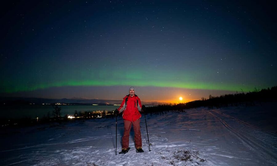 Tromsø: Aurora Crystal Lavvo Experience with Snowshoeing - What the Northern Lights setup gets right