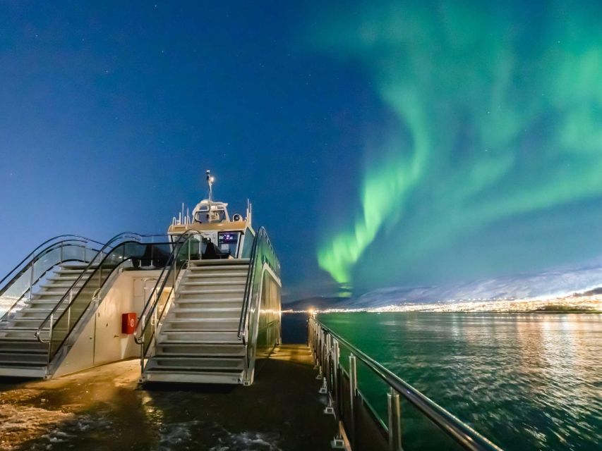 Tromsø: Aurora Dinner Cruise by Hybrid-Electric Catamaran - Why this cruise works when the aurora does not