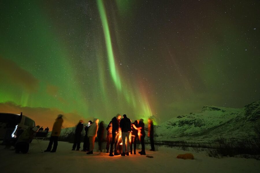 Tromsø: Chase Aurora in Minibus and Free Aurora Portrait - Who should book this chase?