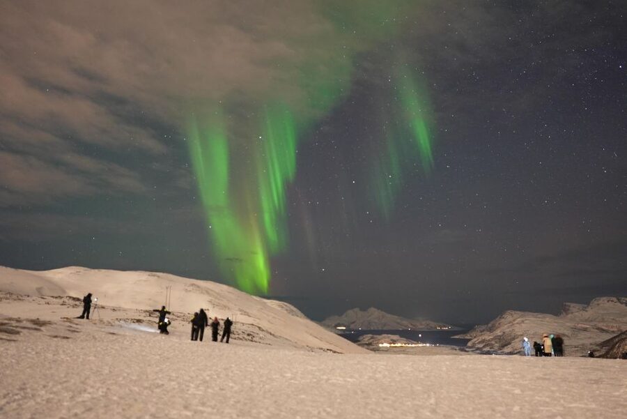 Tromsø: English/Spanish Aurora Pathfinder Tour with Photos - The photo service and what you receive