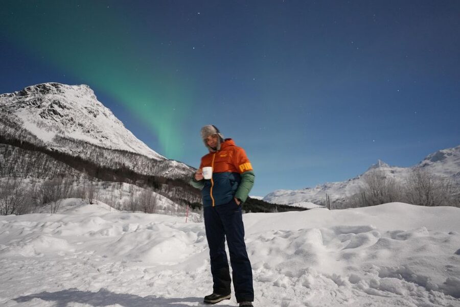 Tromsø: English/Spanish Aurora Pathfinder Tour with Photos - Why the small minibus is worth considering
