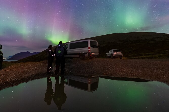Tromsø Fjordland Aurora Chase Northern Lights by the Arctic Sea - Kaldfjord, Ersfjord, and Balsfjord after dark