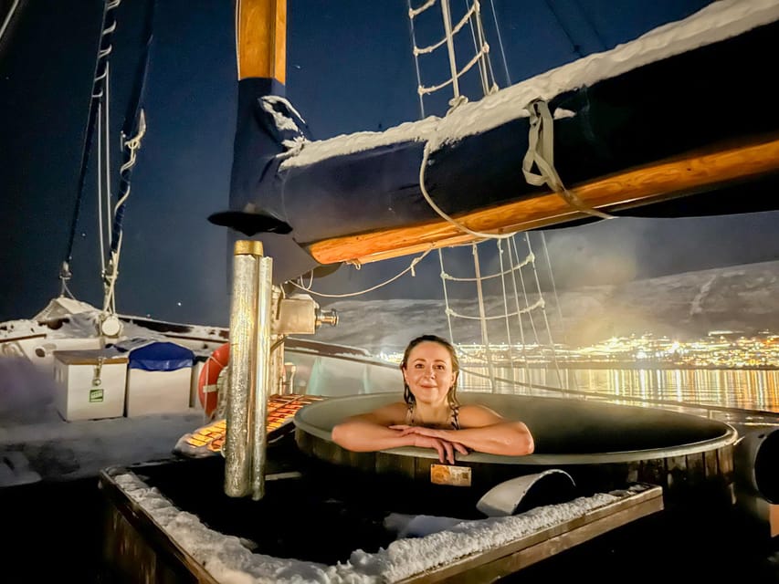 Tromso: Luxury Northern Lights Cruise with Hot Tub & Dinner - The Hot Tub: Wonderful, With One Small Catch