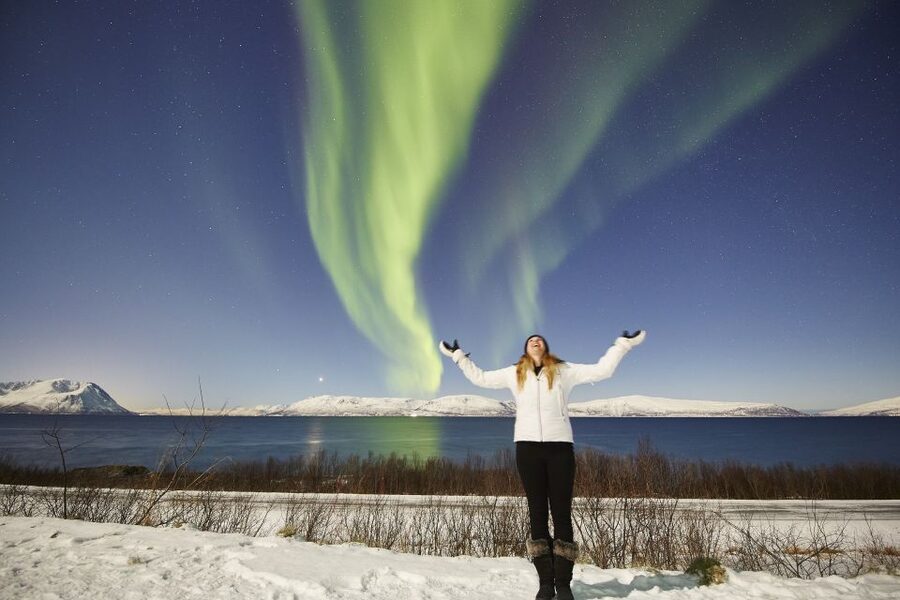Tromso: Minivan Aurora Excursion with Pictures & Warm Suits - Who Should Book This Tour