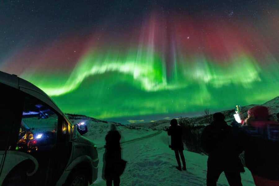 Tromsø: Northern Lights Chase in a Mercedes Benz with Photos - What the strong guide reports tell you