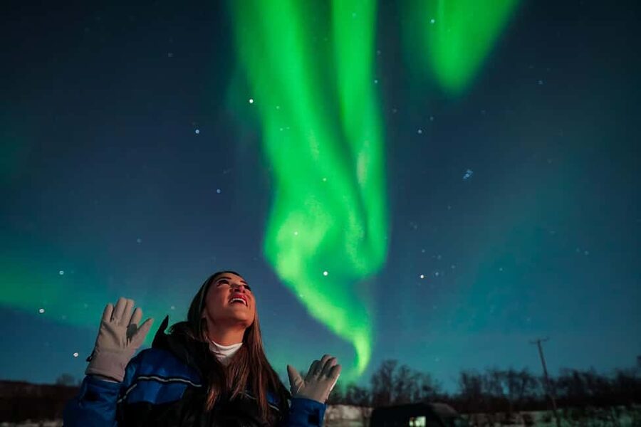 Tromsø: Northern Lights Chase with Expert Aurora Hunters - Meeting in Tromsø and setting out after dark