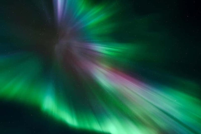 Tromsø: Northern Lights Chase with Local Guide & Free Photos - The included photography is a serious advantage