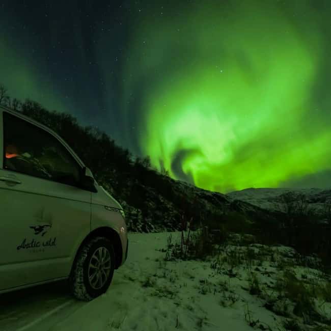 Tromsø: Northern Lights Chase with Photos and Guide - Starting at the Magic Ice Bar in central Tromsø
