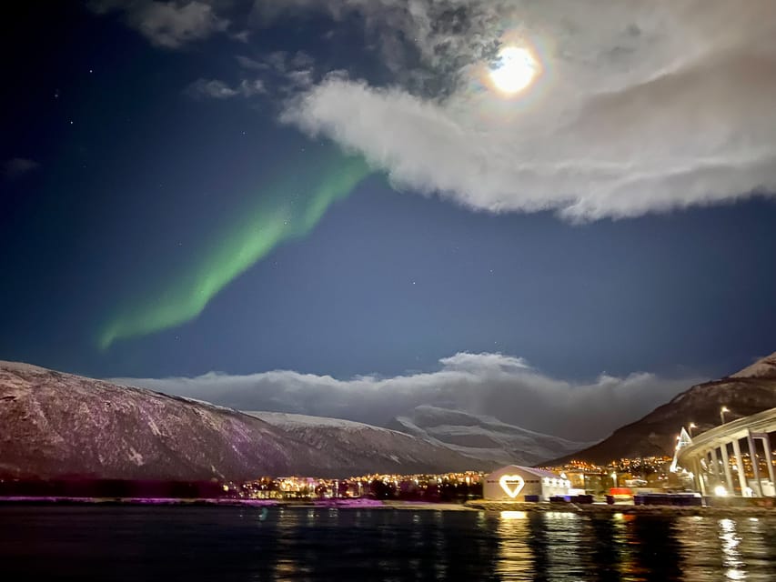 Tromsø: Northern Lights Dinner Cruise - Comfort, clothing, and practical details