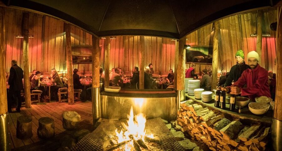 Tromsø: Northern Lights Husky Visit with Traditional Dinner - Should You Book the Husky Visit?