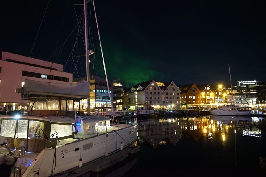 Tromsø: Northern Lights Luxury Catamaran Cruise - Waiting for the Aurora Borealis