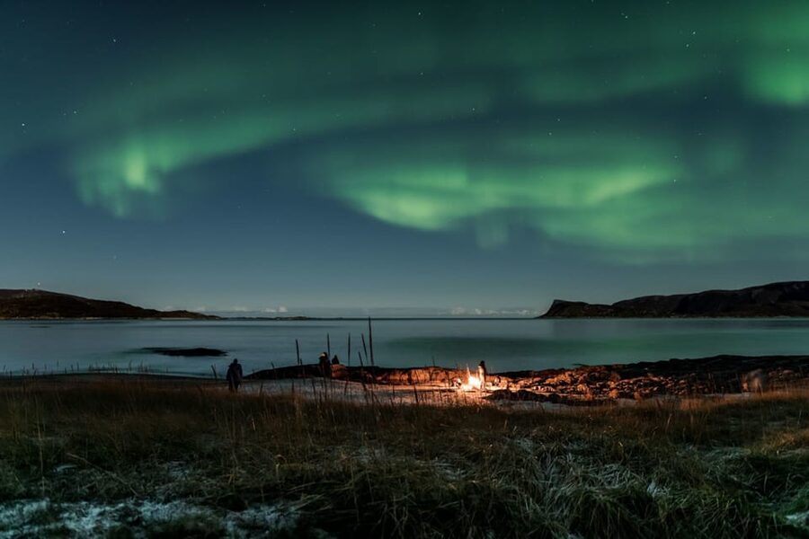 Tromsø: Northern Lights Photography Small-Group Tour - Soup, hot drinks, and a fire that earns its place