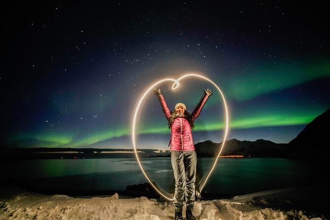 TROMSO | NORTHERN LIGHTS PIONEERS | Photos included - Camera help and the photos you take home