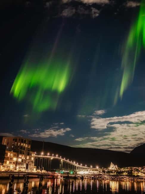 Tromsø: Northern Lights Tour by Experienced Local Guide - Is $204 a fair price?