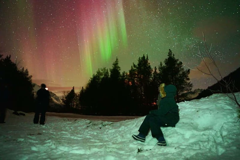 Tromsø: Northern Lights Tour (Max 8) Pickup + Finland - Pickup in Tromsø and the first winter miles