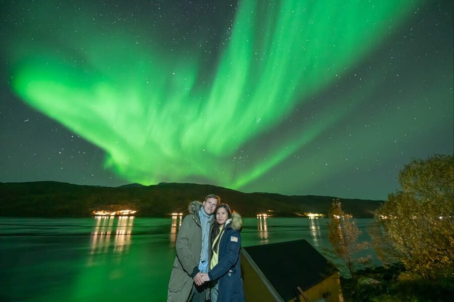Tromsø: Northern Lights Tour w/Photo, Suits and Local Guide - The photography is a major part of the value