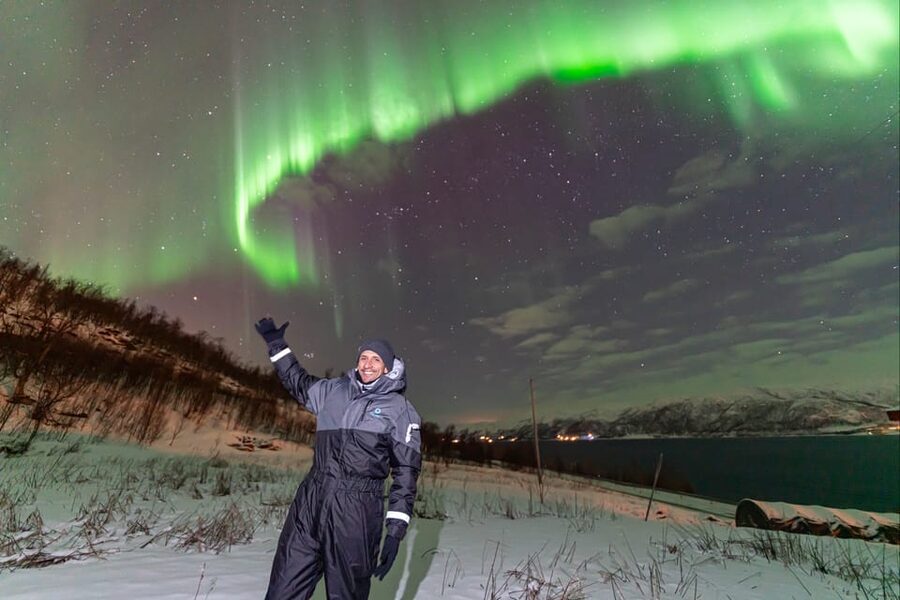 Tromsø: Northern Lights Tour w/Photo, Suits and Local Guide - How much value do you get for $188?