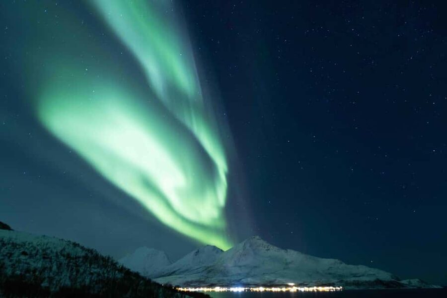 Tromsø: Northern Lights Tour with Dinner and Native Guide - Jørgen’s local approach to the Northern Lights