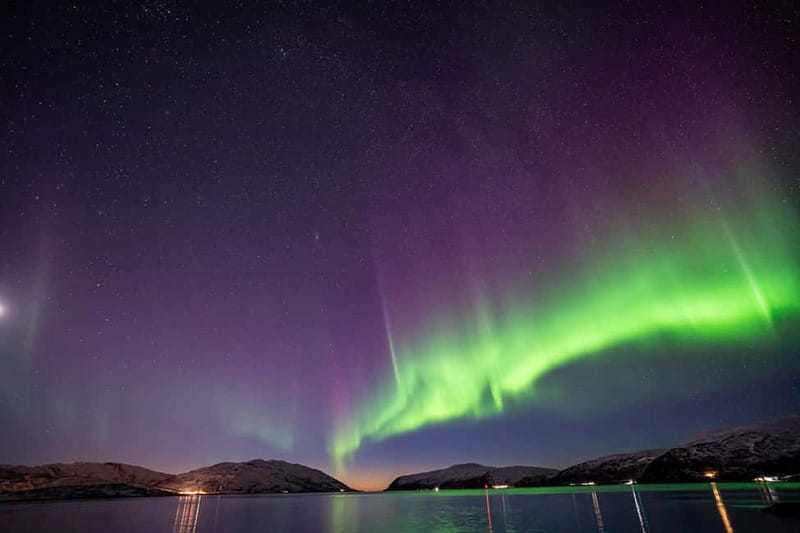 Tromsø: Northern Lights Tour with Hot Drinks and Snacks - Key points at a glance