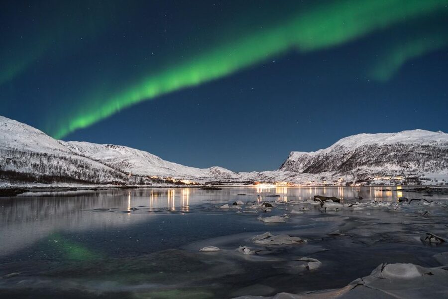 Tromsø: Northern Lights Tour with Local Stories & Photos - Photography help that is useful for beginners