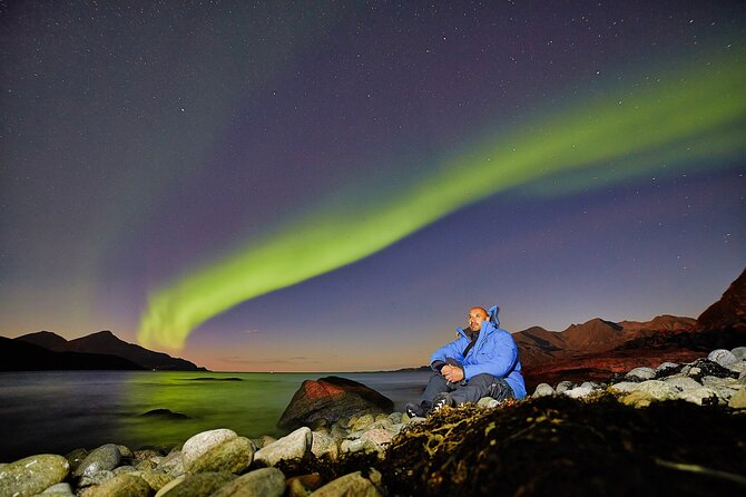Tromso: Private Aurora Chase by Minivan - The photography help is a major part of the value