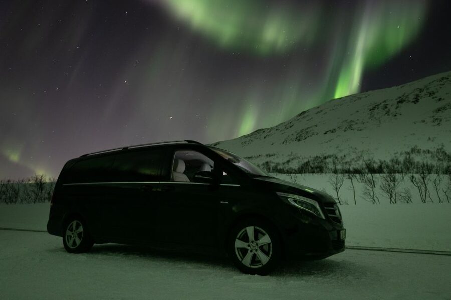 Tromsø: Private Aurora Chase with Meals, Campfire, Photos. - What the six hours look like