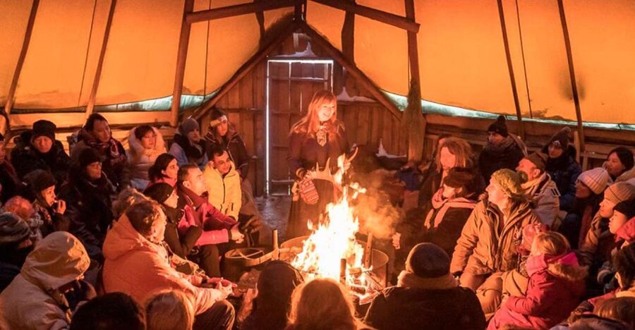 Tromsø: Reindeer Camp Dinner with Chance of Northern Lights - Sami stories, reindeer herding, and joik
