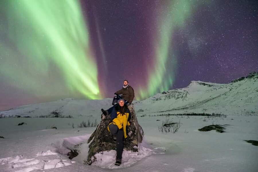 Tromsø: Small-Group Northern Lights Chase by Van with Photos - Why this Northern Lights chase feels different