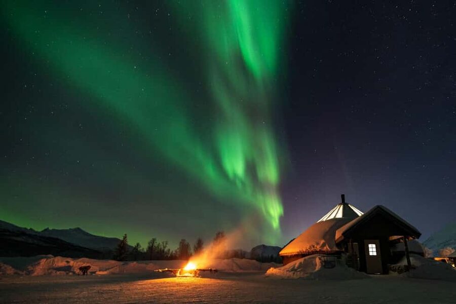 Tromsø: Small-Group Northern Lights Chase by Van with Photos - The drive through Arctic scenery