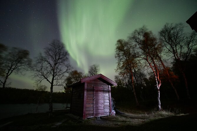 Watching The Aurora Dance - Chasing clear skies beyond the city