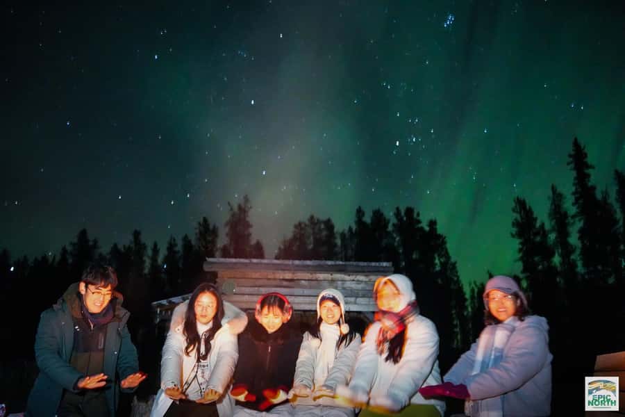 Whitehorse: Luxury Northern Lights Viewing - Camera help and free photographs