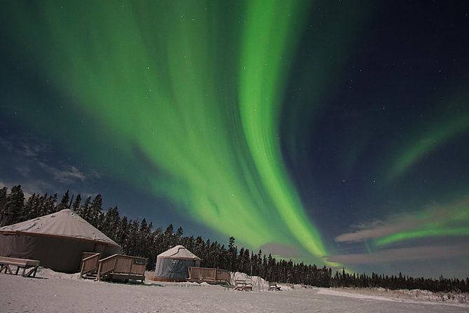 Yukon Aurora Viewing Package | 4 days - Staying warm while you wait